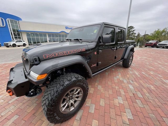 Used 2024 Jeep Gladiator Mojave w/ Technology Group AWD/4WD image 27