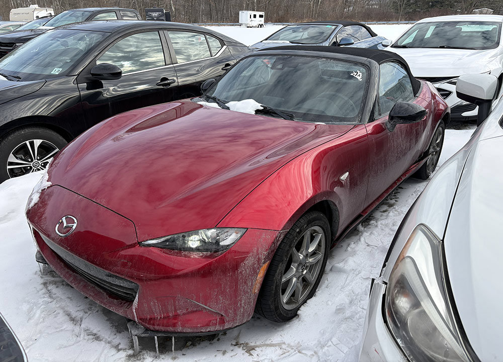 Used 2021 MAZDA MX-5 Miata Sport RWD image 4