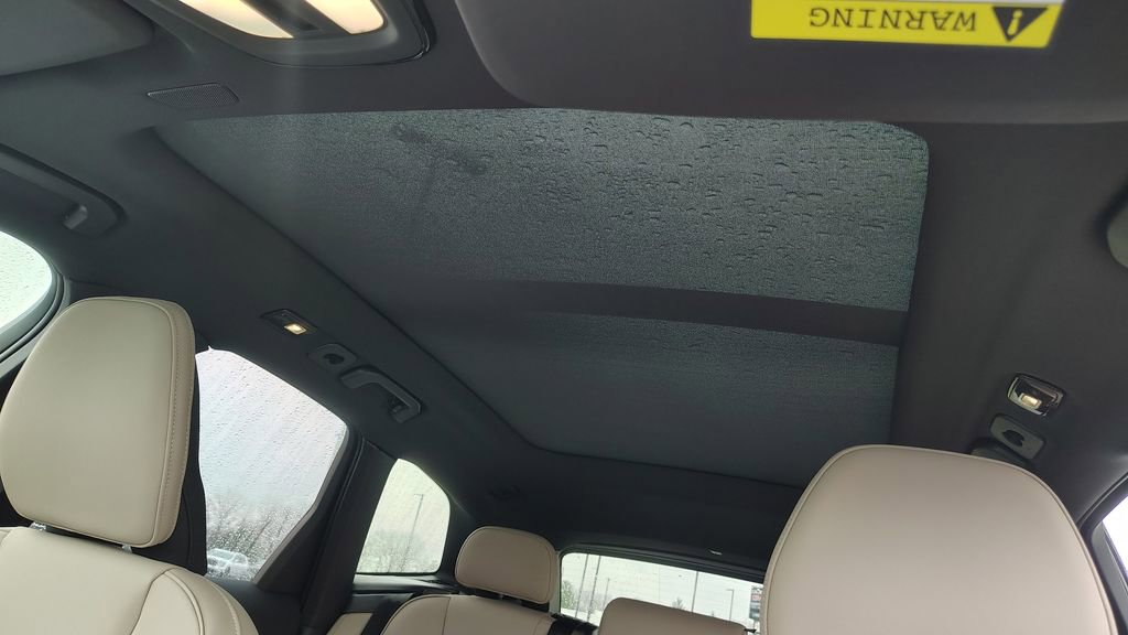 New 2026 Volvo XC60 B5 Plus w/ Climate Package image 25