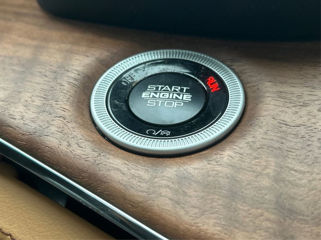 New 2025 Jeep Grand Cherokee Summit image 35