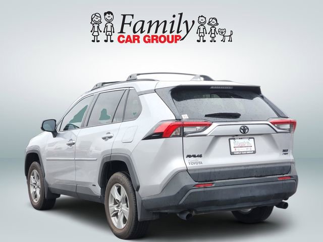 Used 2025 Toyota RAV4 XLE w/ Convenience Package AWD/4WD image 3