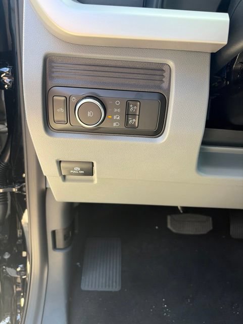 New 2026 Ford F250 XL w/ STX Appearance Package AWD/4WD image 27