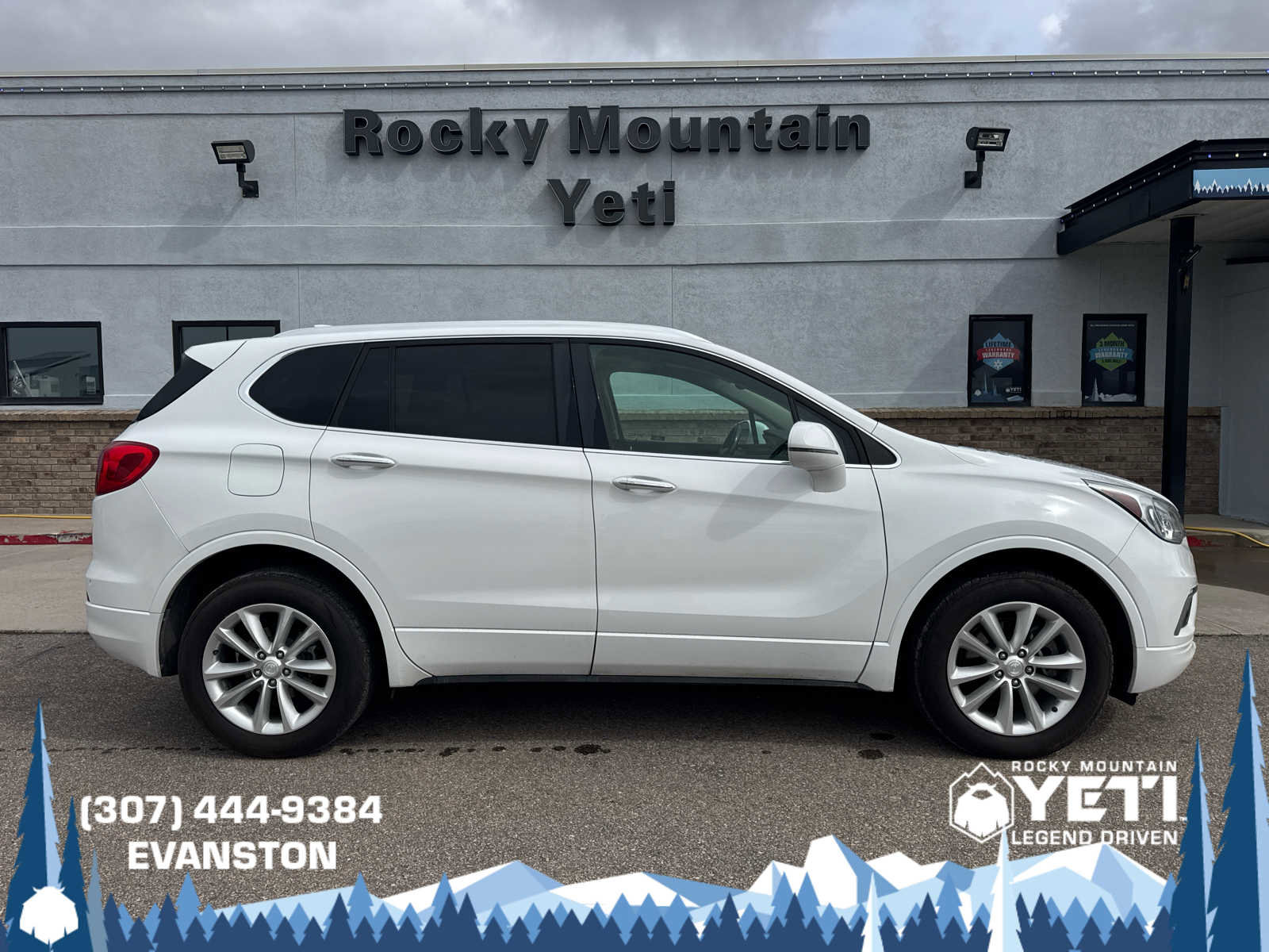 Used 2018 Buick Envision Essence AWD/4WD image 2