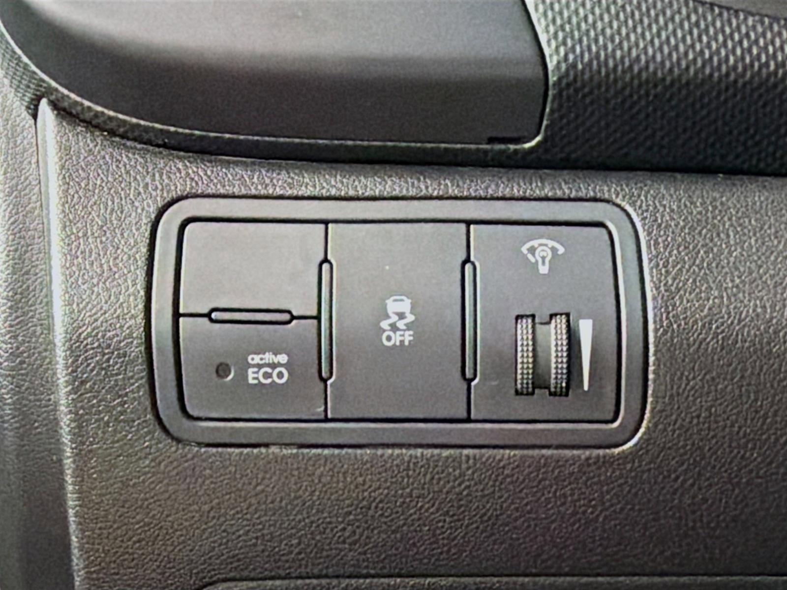 Used 2012 Hyundai Accent GS image 10