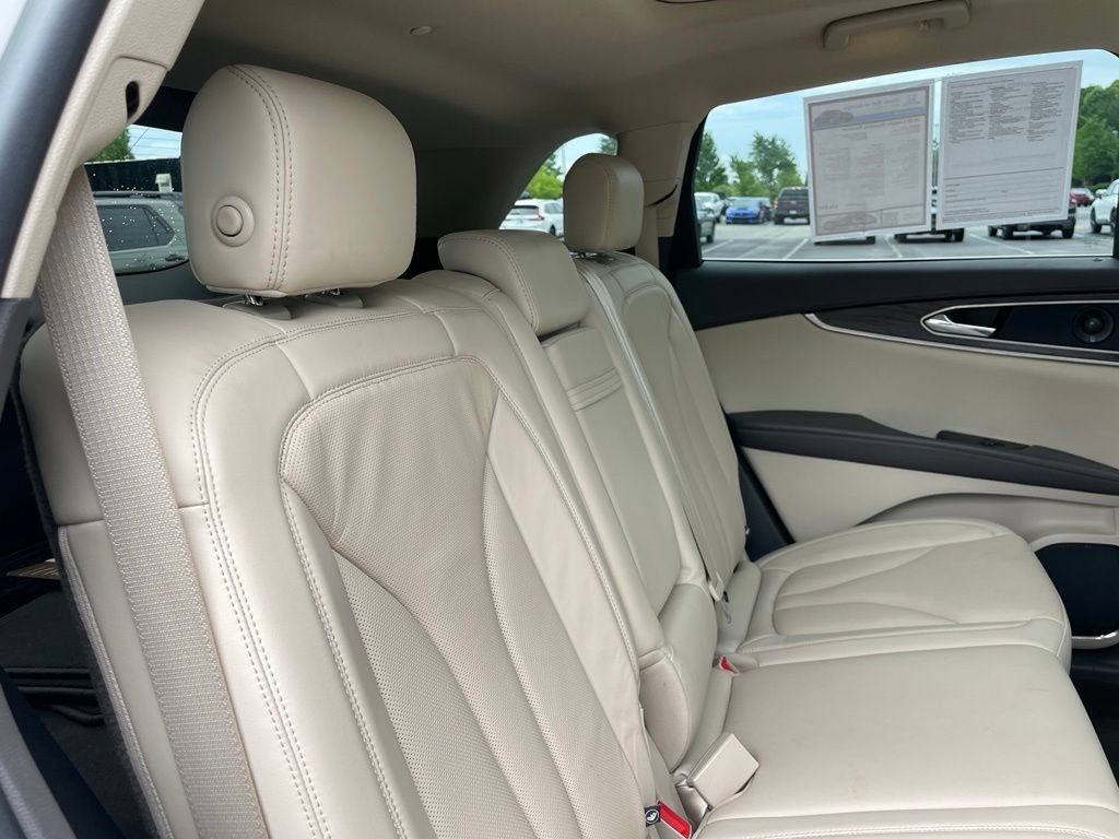 Used 2020 Lincoln Nautilus Reserve w/ Equipment Group 201A FWD image 36