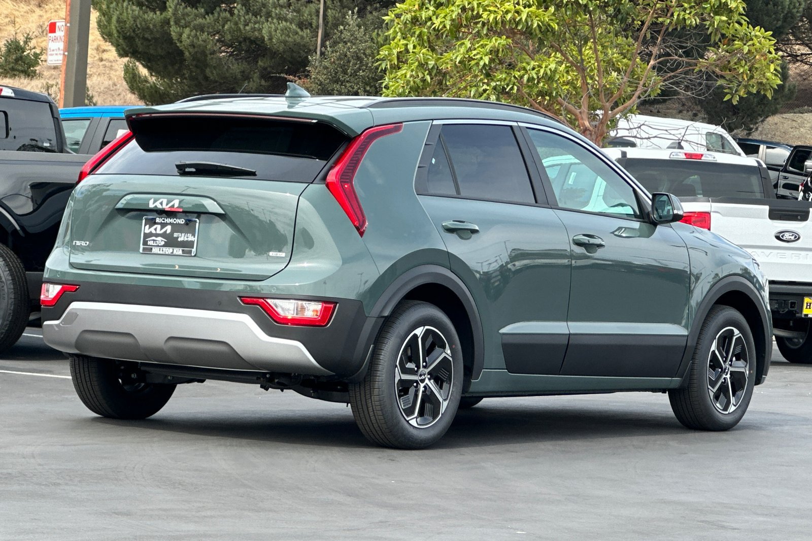 New 2026 Kia Niro EX FWD image 4