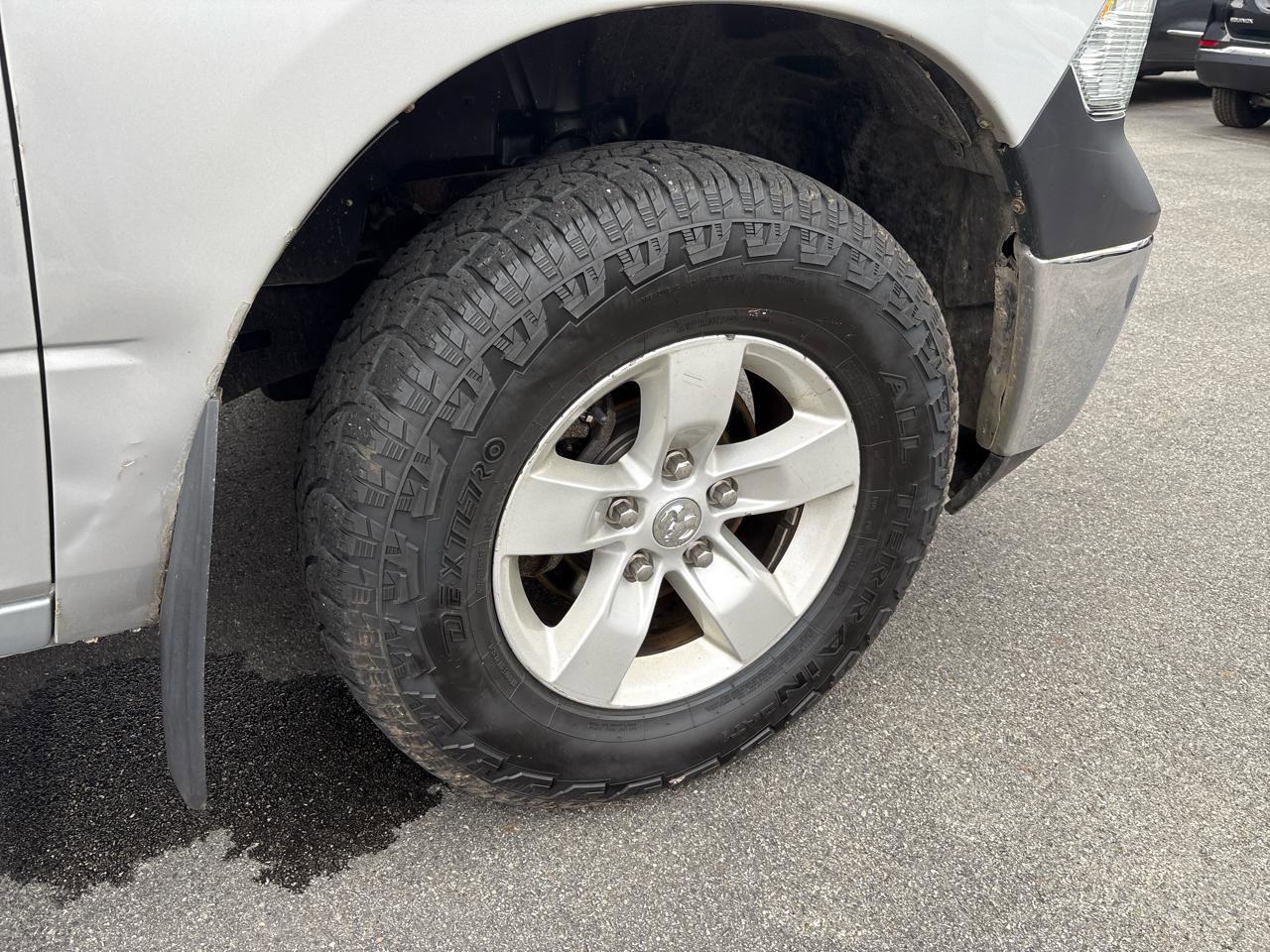 Used 2018 RAM 1500 ST w/ SXT Appearance Group image 17