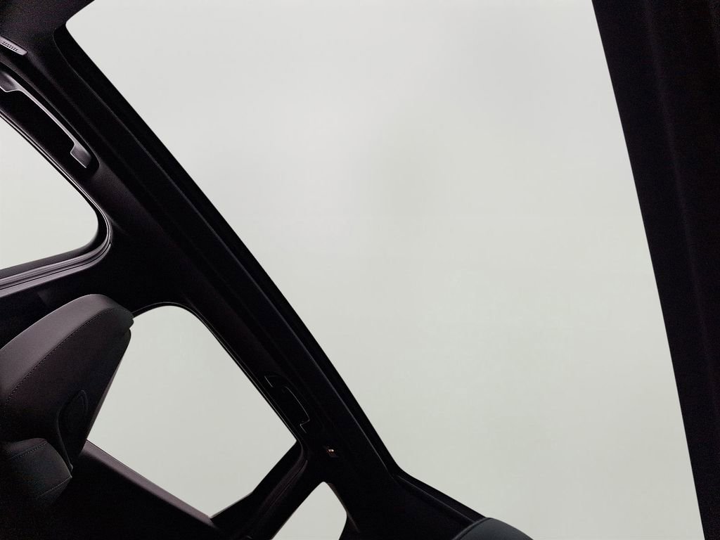 Used 2025 BMW X3 xDrive30i w/ Premium Package image 15