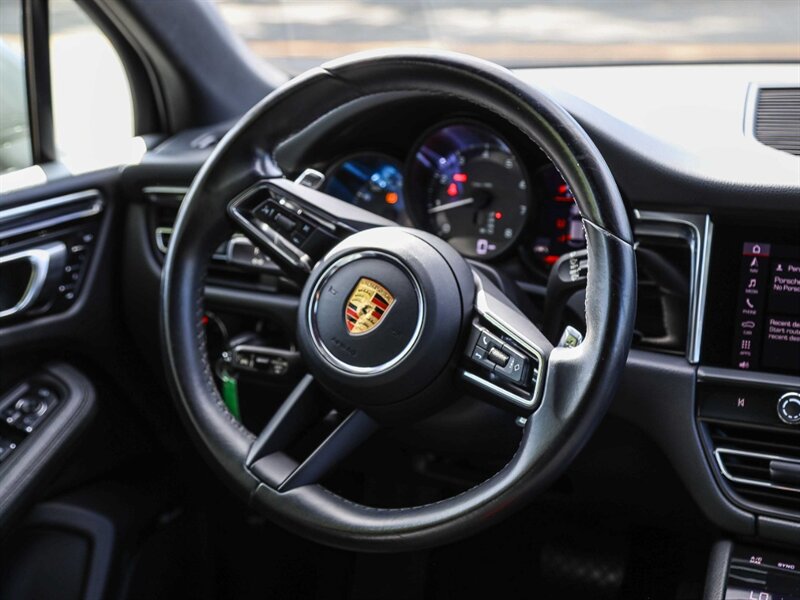 Used 2023 Porsche Macan w/ Premium Package Plus AWD/4WD image 21