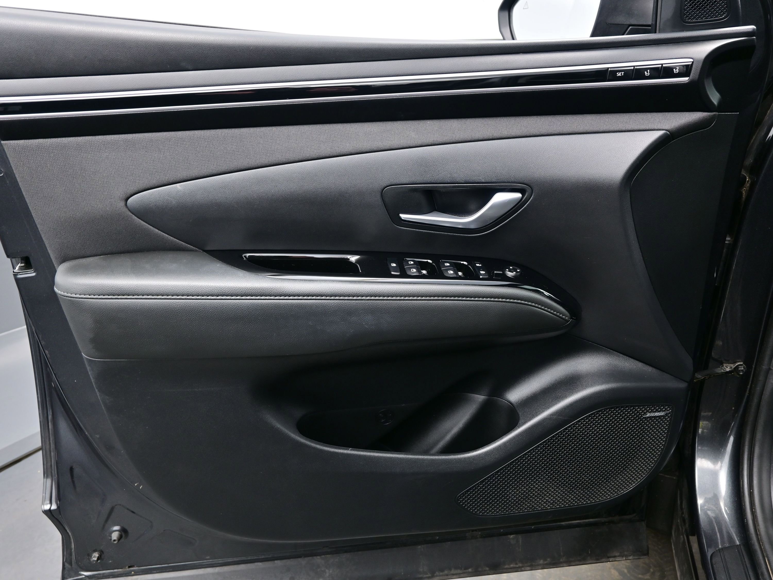 Used 2022 Hyundai Tucson Limited image 9