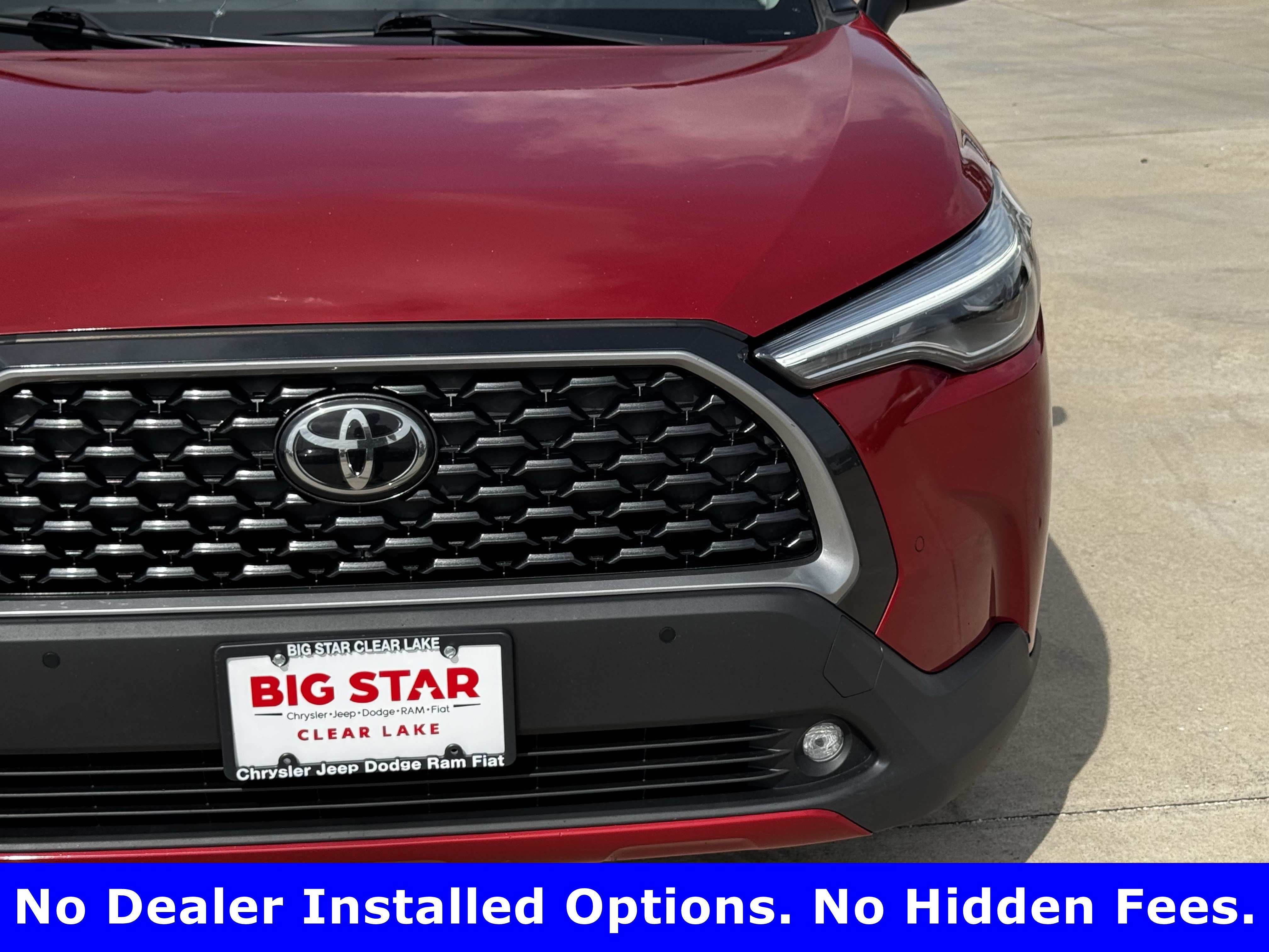 Used 2023 Toyota Corolla Cross XLE w/ Convenience Package AWD/4WD image 5