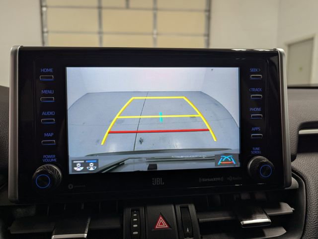 Used 2021 Toyota RAV4 XLE Premium image 27