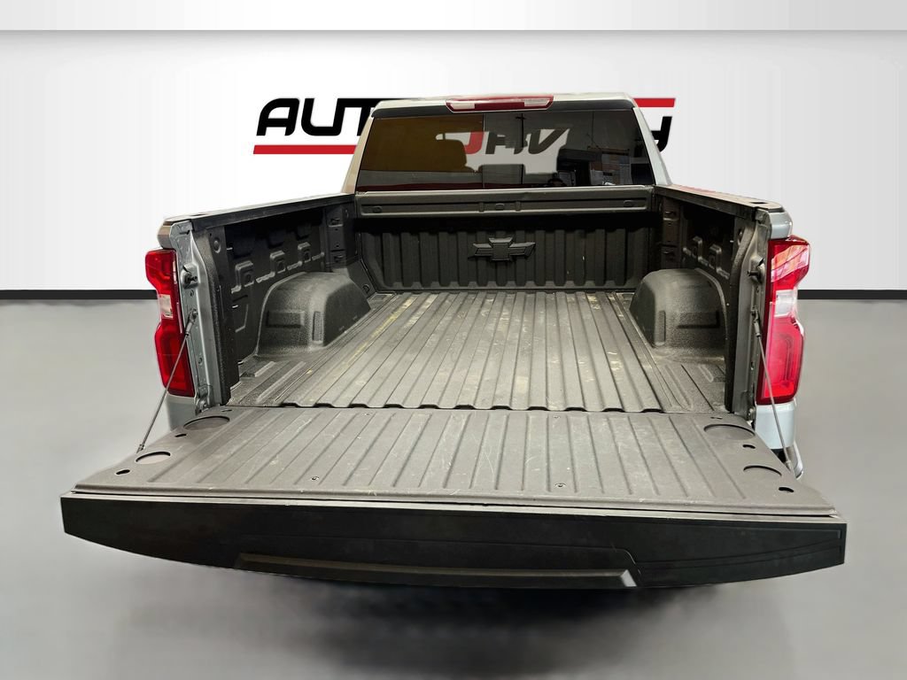 Used 2026 Chevrolet Silverado 1500 RST w/ RST Select Package AWD/4WD image 26