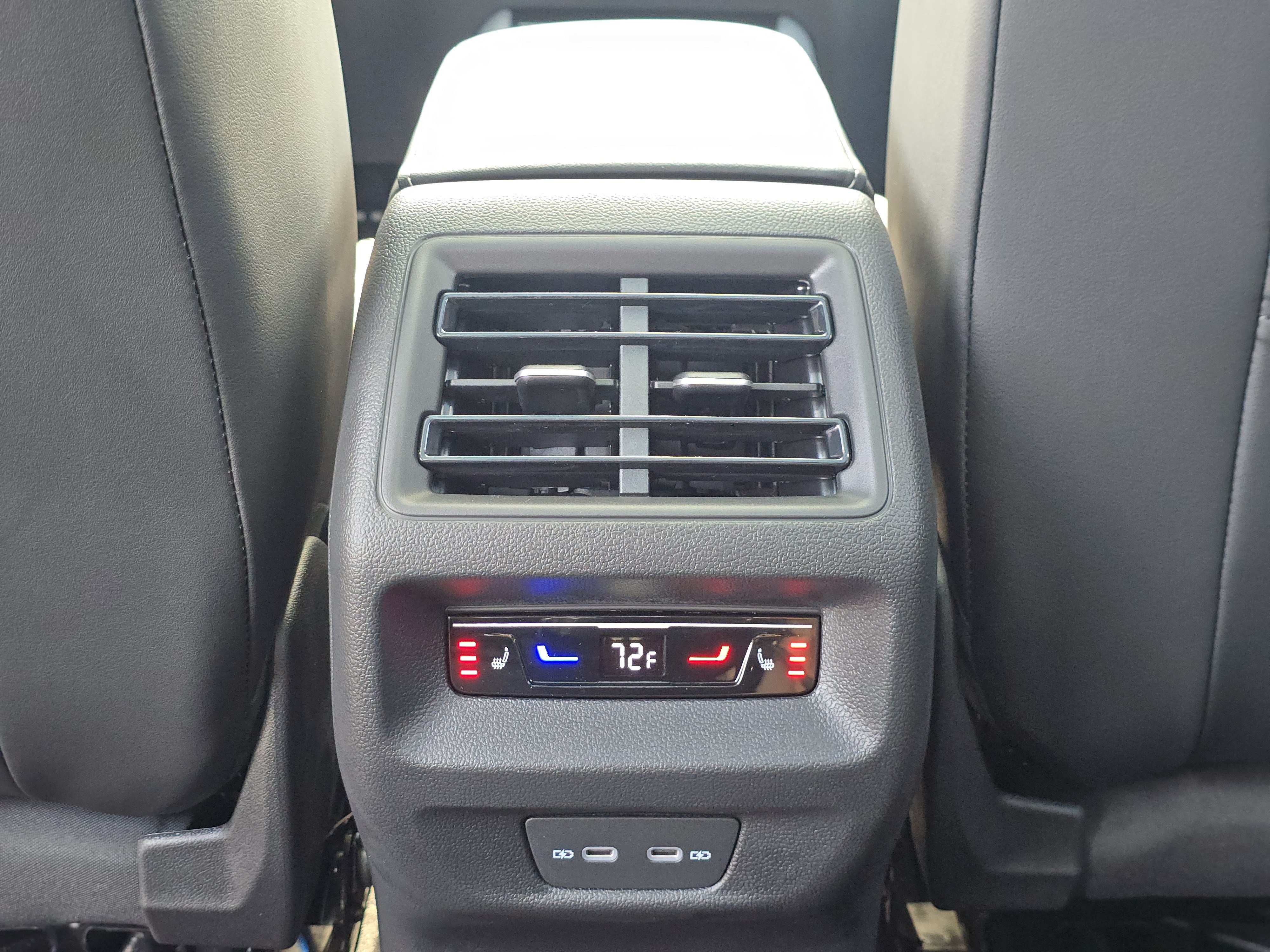 New 2026 Volkswagen Tiguan SEL R-Line AWD/4WD image 21