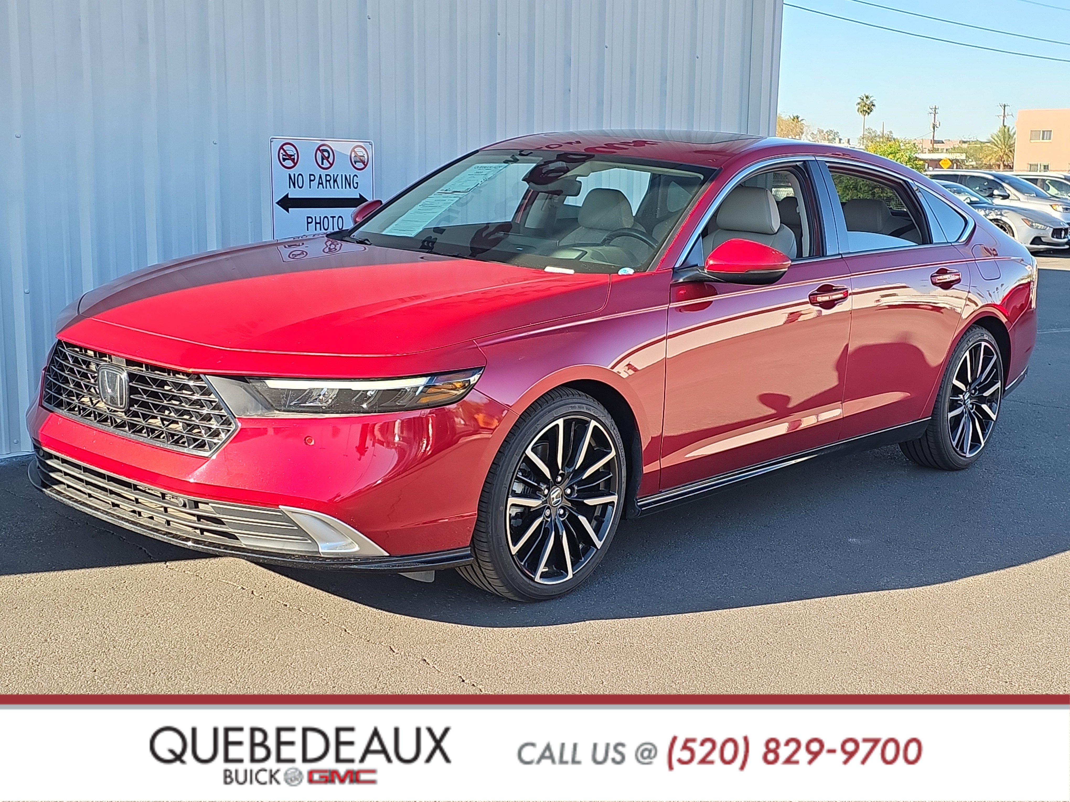 Used 2023 Honda Accord Touring image 3