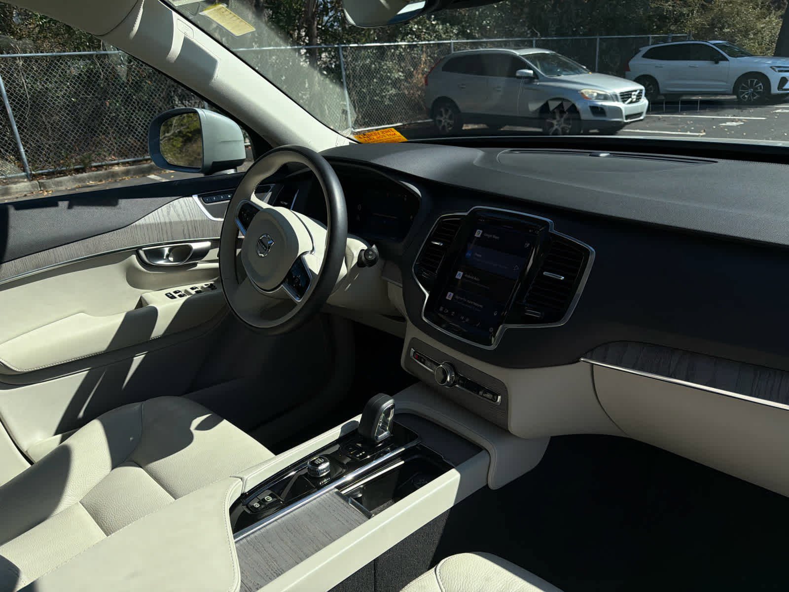 Certified 2024 Volvo XC90 T8 Plus w/ Protection Package Premier image 53