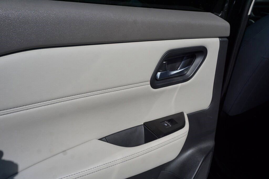 Certified 2024 Nissan Rogue SL image 34