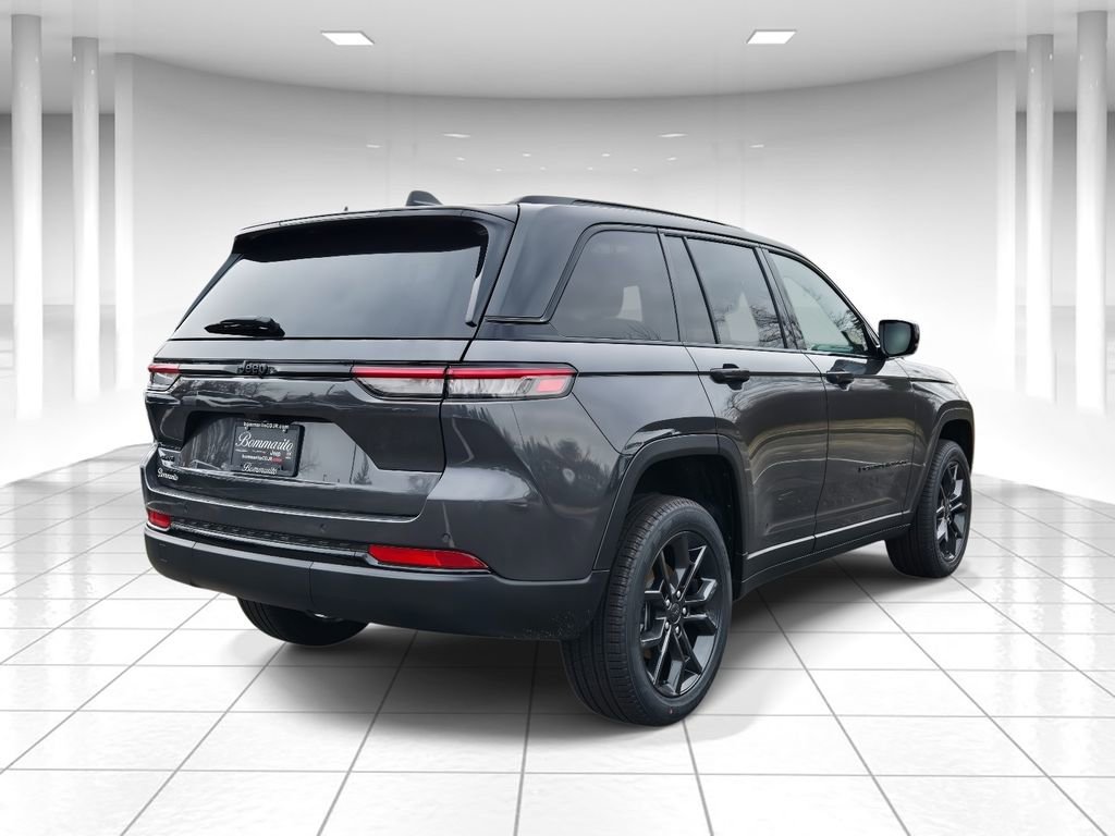New 2025 Jeep Grand Cherokee Limited image 3