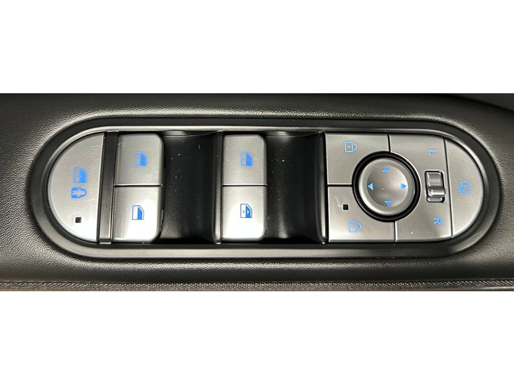 Used 2023 Hyundai Ioniq 5 Limited image 36