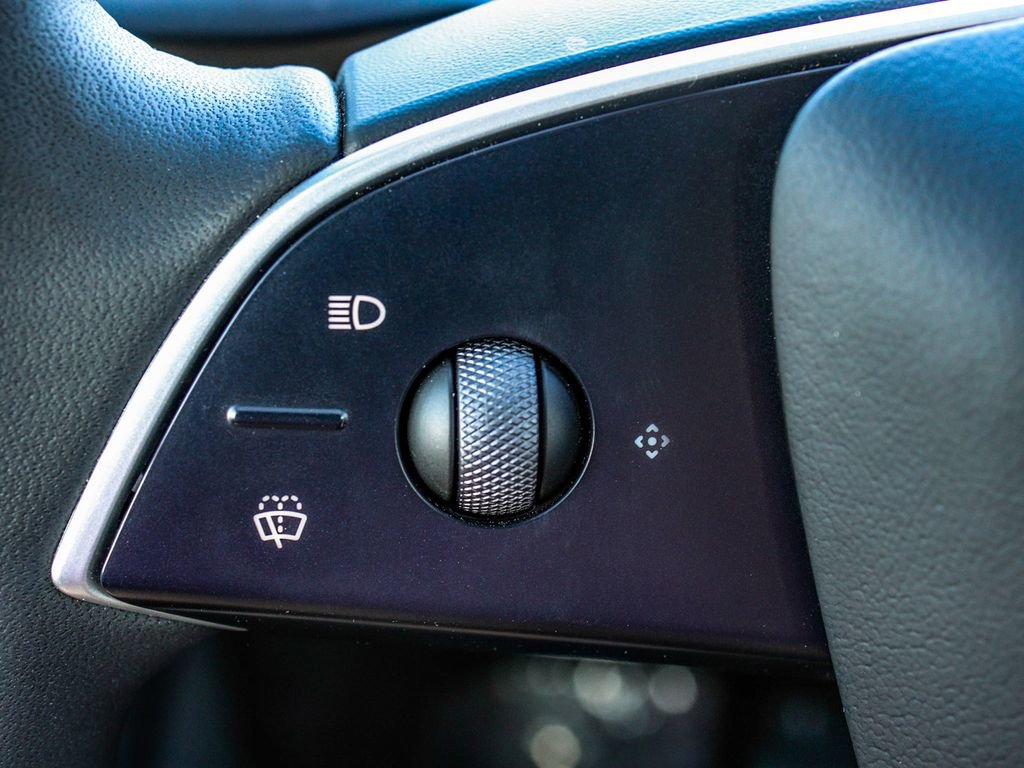 Used 2026 Tesla Model Y Long Range image 28