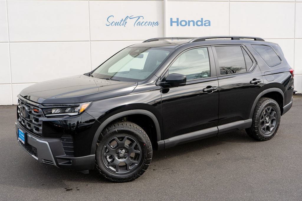 New 2026 Honda Pilot TrailSport image 2