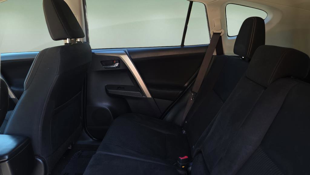 Used 2015 Toyota RAV4 XLE image 24