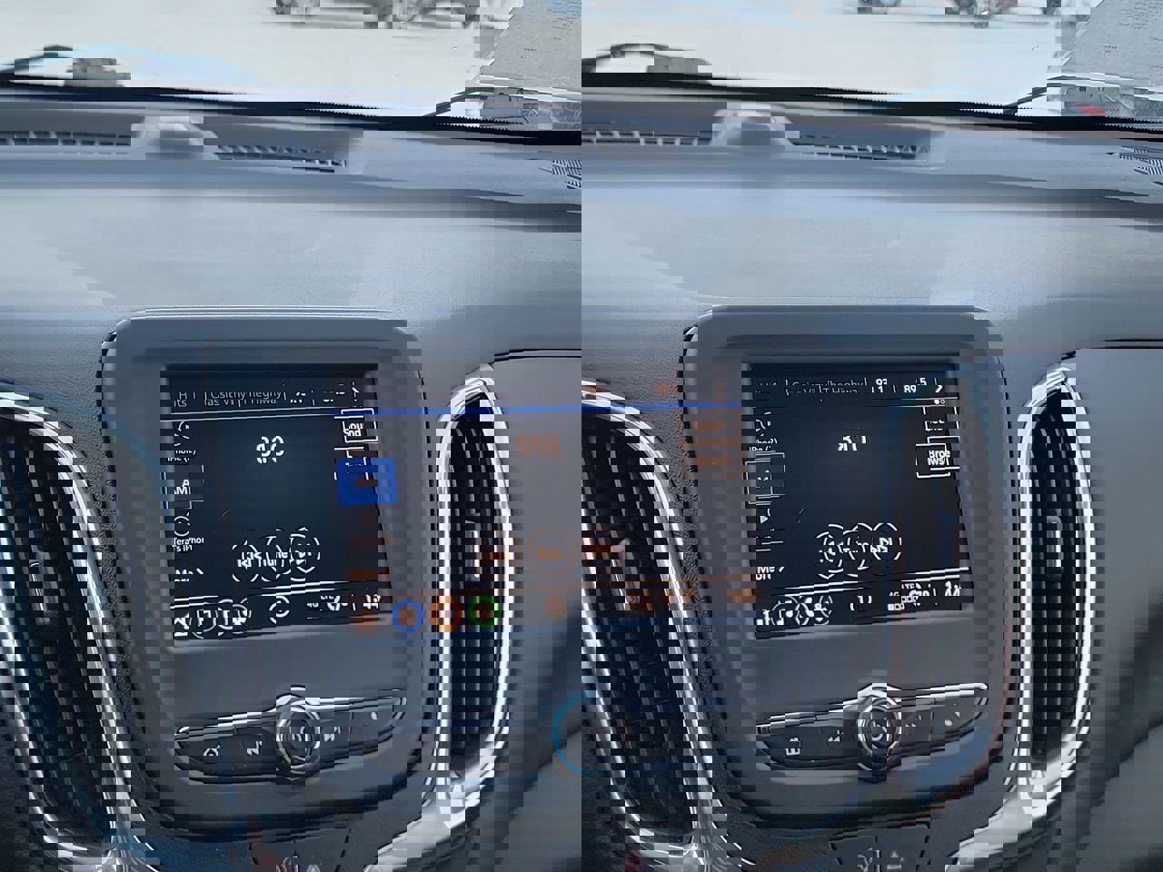 Used 2024 Chevrolet Equinox LT image 16