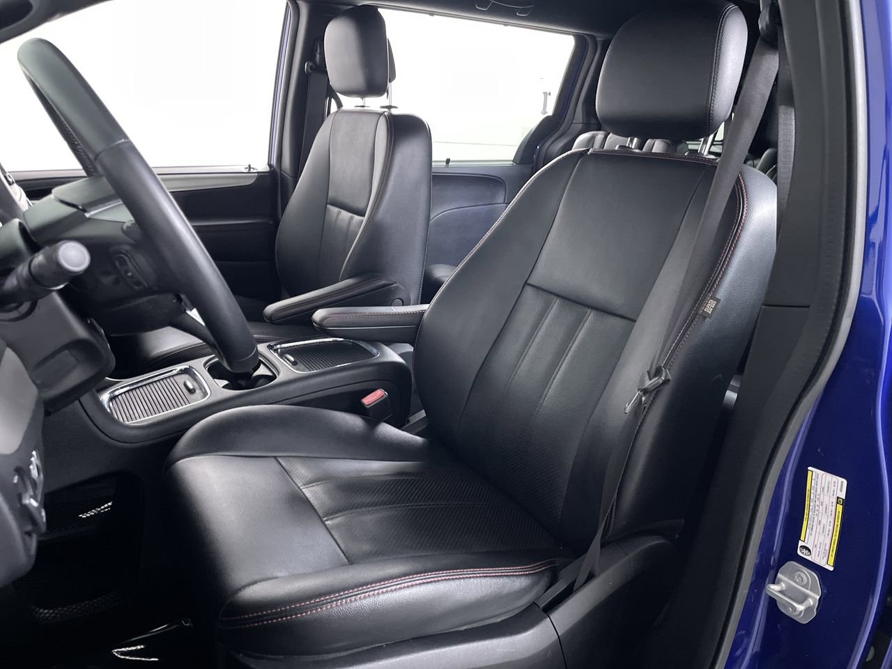 Used 2019 Dodge Grand Caravan GT image 12