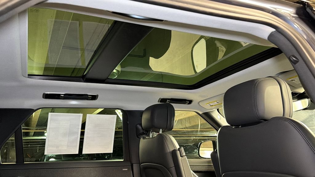 Used 2024 Land Rover Range Rover Sport SE image 14