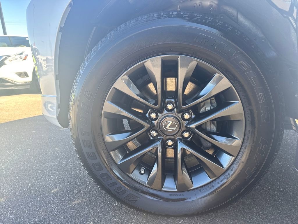 Used 2023 Lexus GX 460 Premium w/ Premium Package image 29