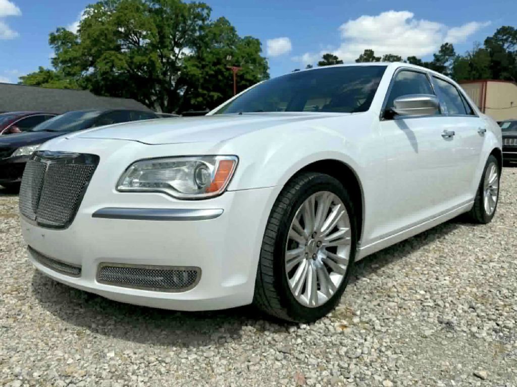 Used 2012 Chrysler 300 C Luxury Series image 1