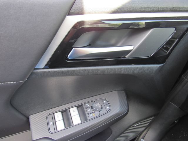 New 2026 Mitsubishi Outlander SE FWD image 21