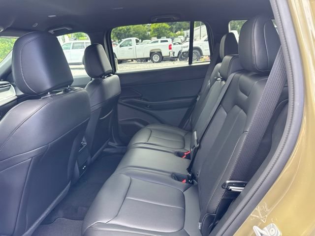New 2026 Jeep Cherokee Limited AWD/4WD image 13