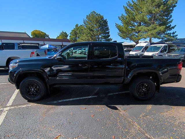 Used 2021 Toyota Tacoma SR5 AWD/4WD image 8