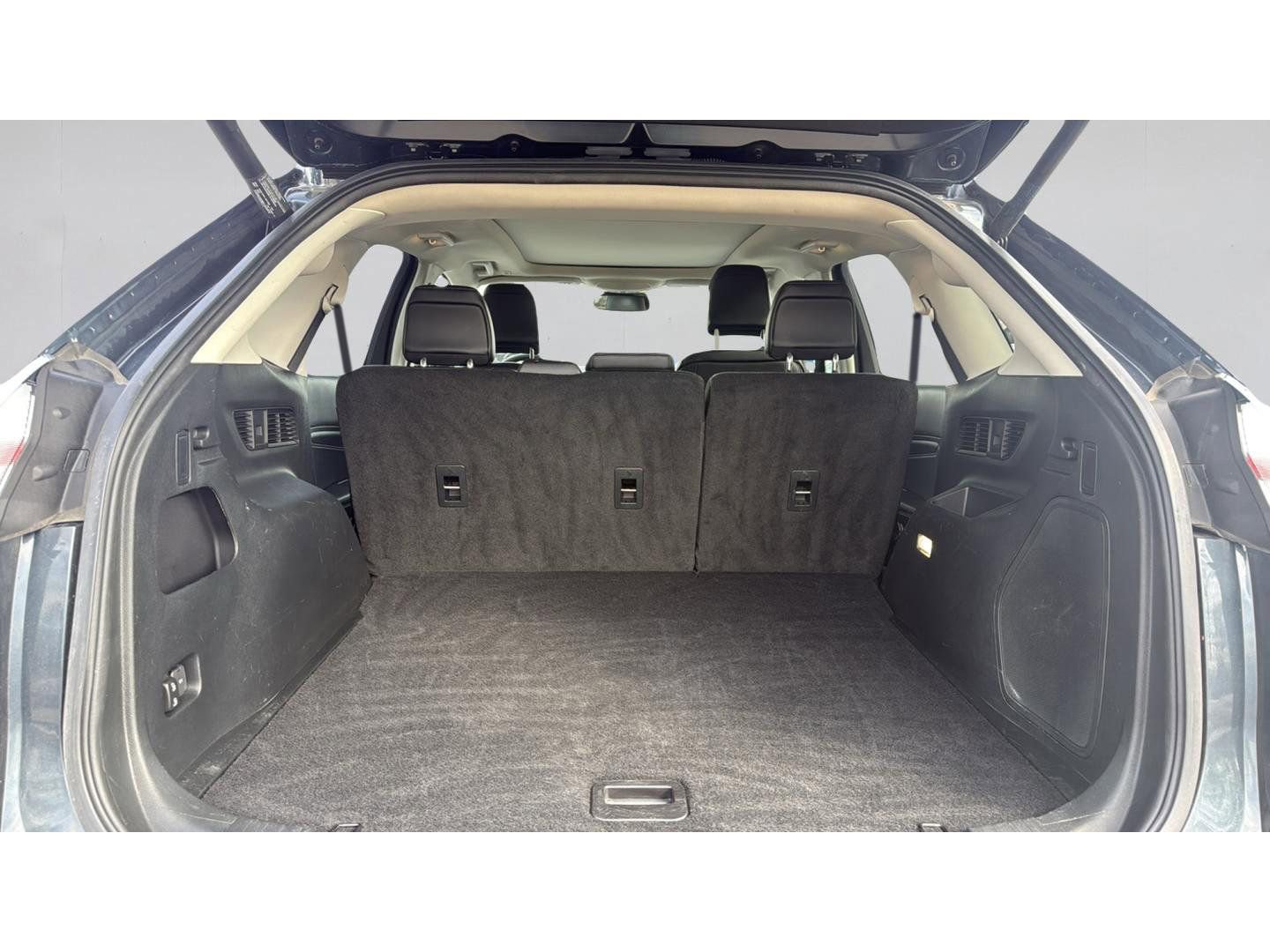 Certified 2022 Ford Edge Titanium image 21