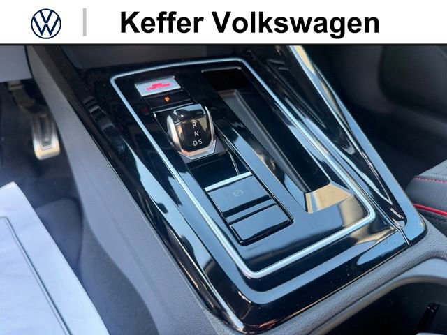 New 2026 Volkswagen GTI SE FWD image 20