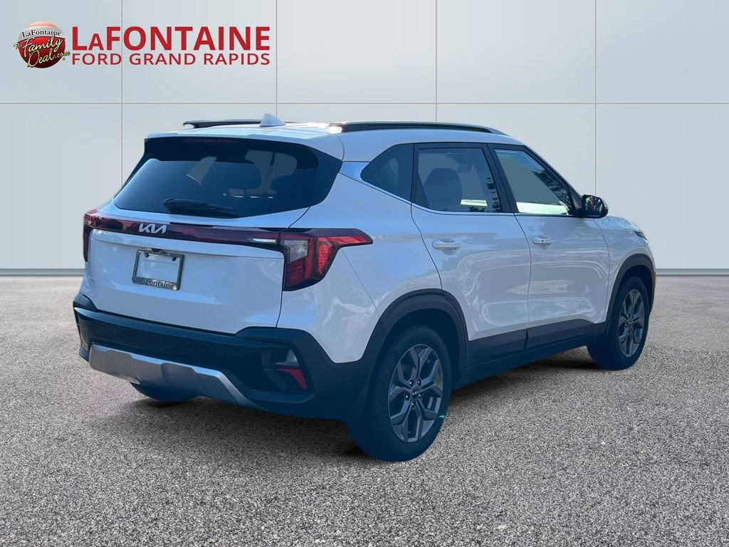Used 2024 Kia Seltos S image 7