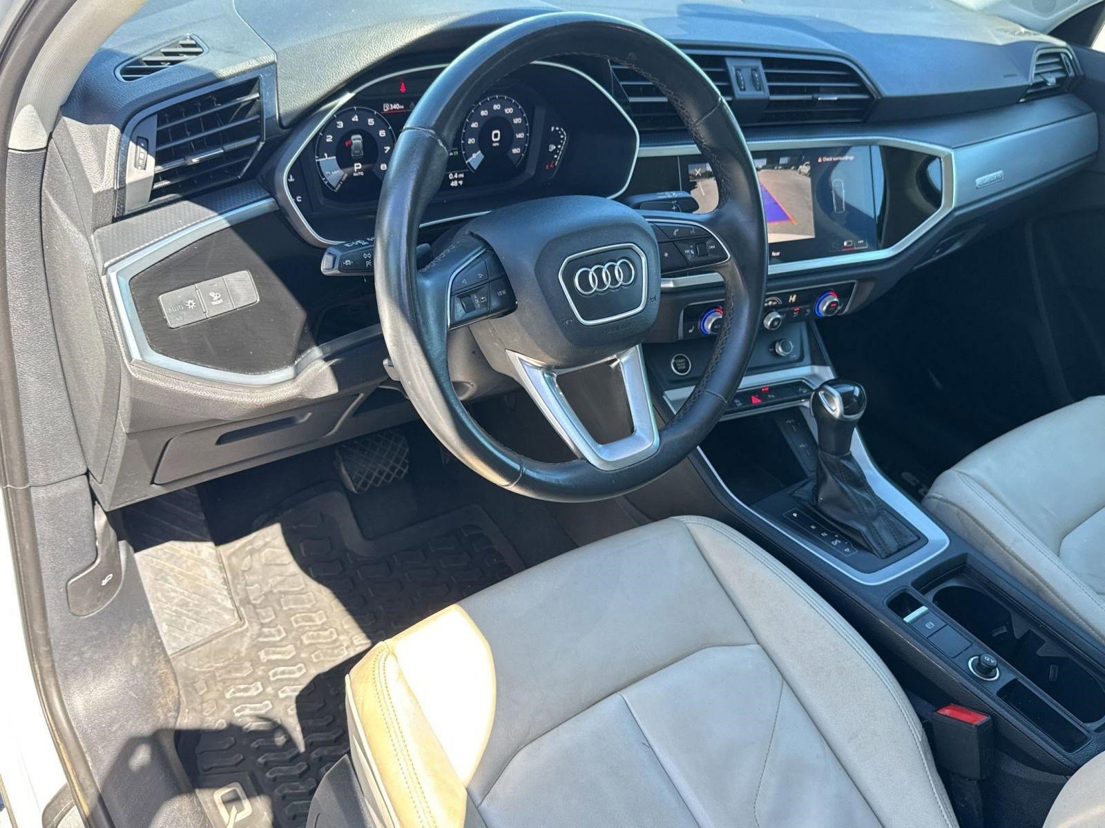 Used 2023 Audi Q3 2.0T Premium w/ Convenience Package AWD/4WD image 4