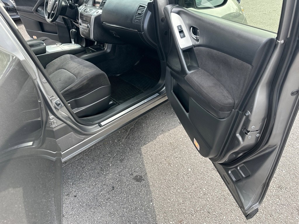 Used 2013 Nissan Murano S image 37