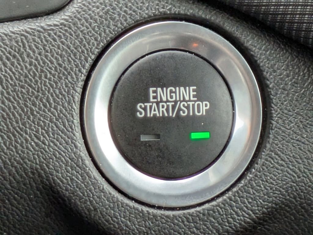 Used 2024 Chevrolet Equinox RS image 33