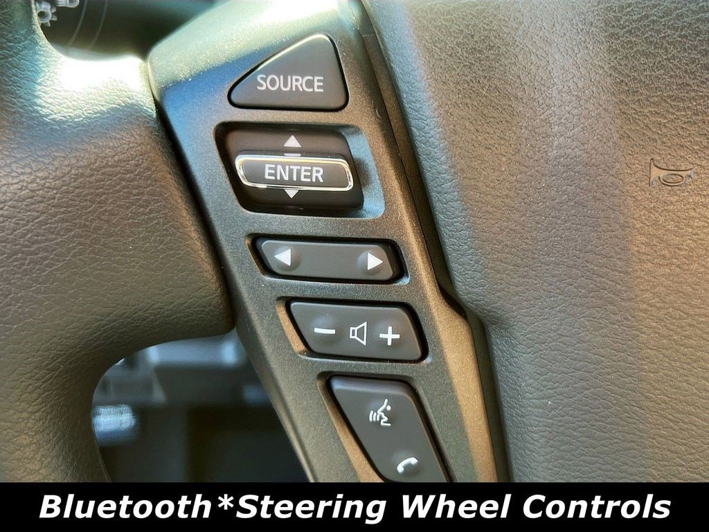 Certified 2025 Nissan Frontier SV AWD/4WD image 6