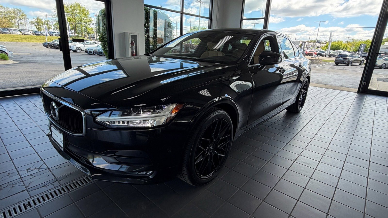 Used 2017 Volvo S90 T6 Momentum w/ Vision Package AWD/4WD image 8