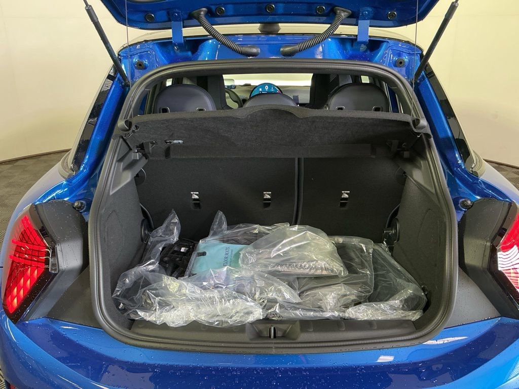 New 2026 MINI Cooper 4-Door Hardtop image 29
