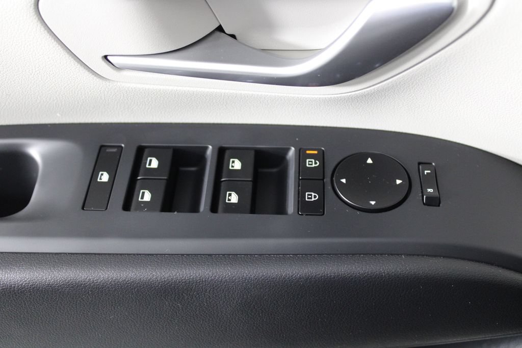 Used 2026 Hyundai Tucson SEL FWD image 24