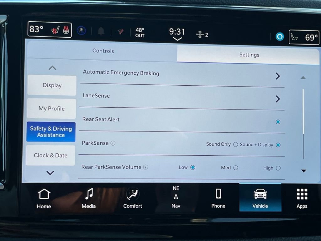 New 2026 Chrysler Pacifica Limited w/ S Appearance Package image 7