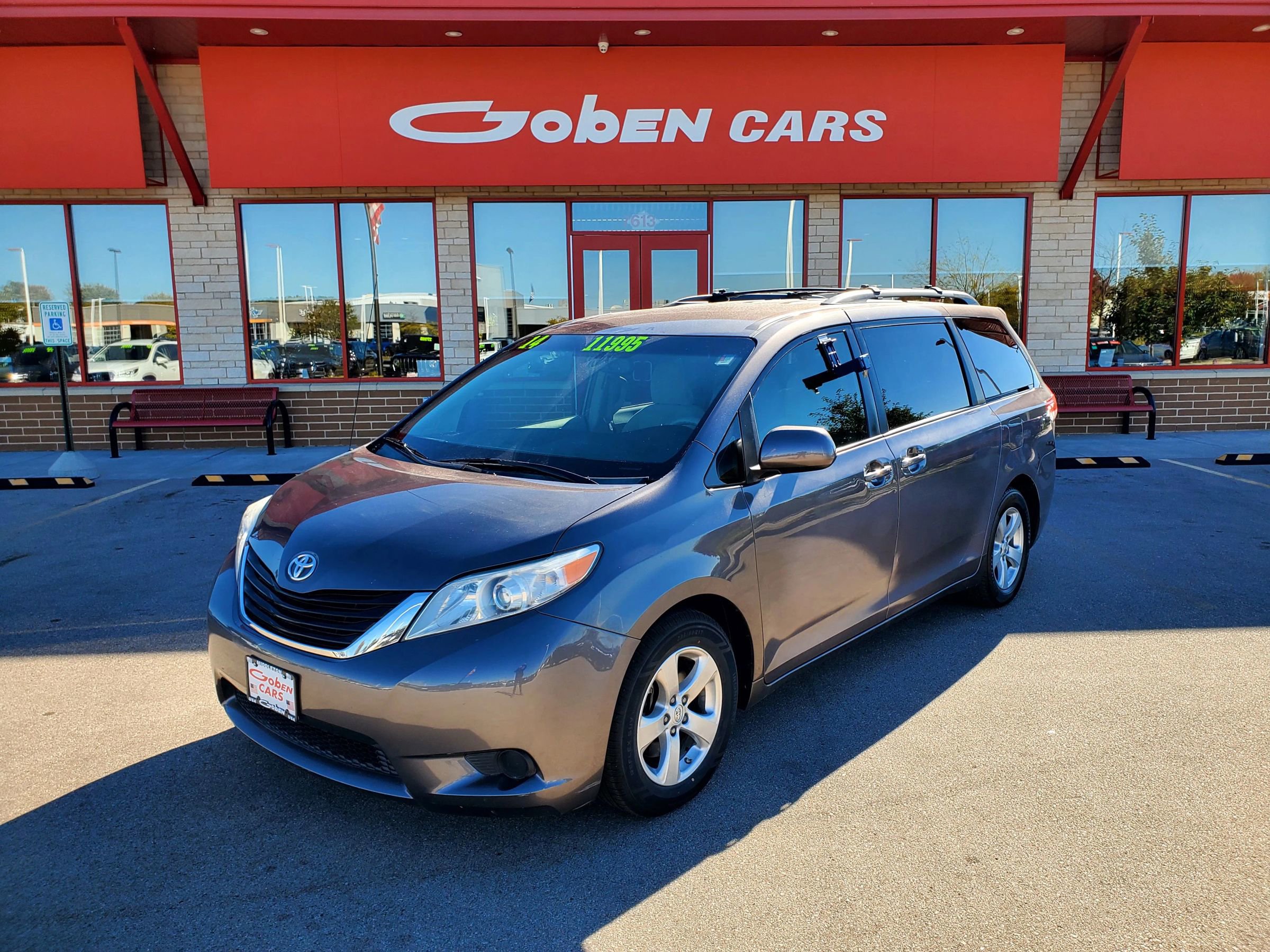 Used 2014 Toyota Sienna LE