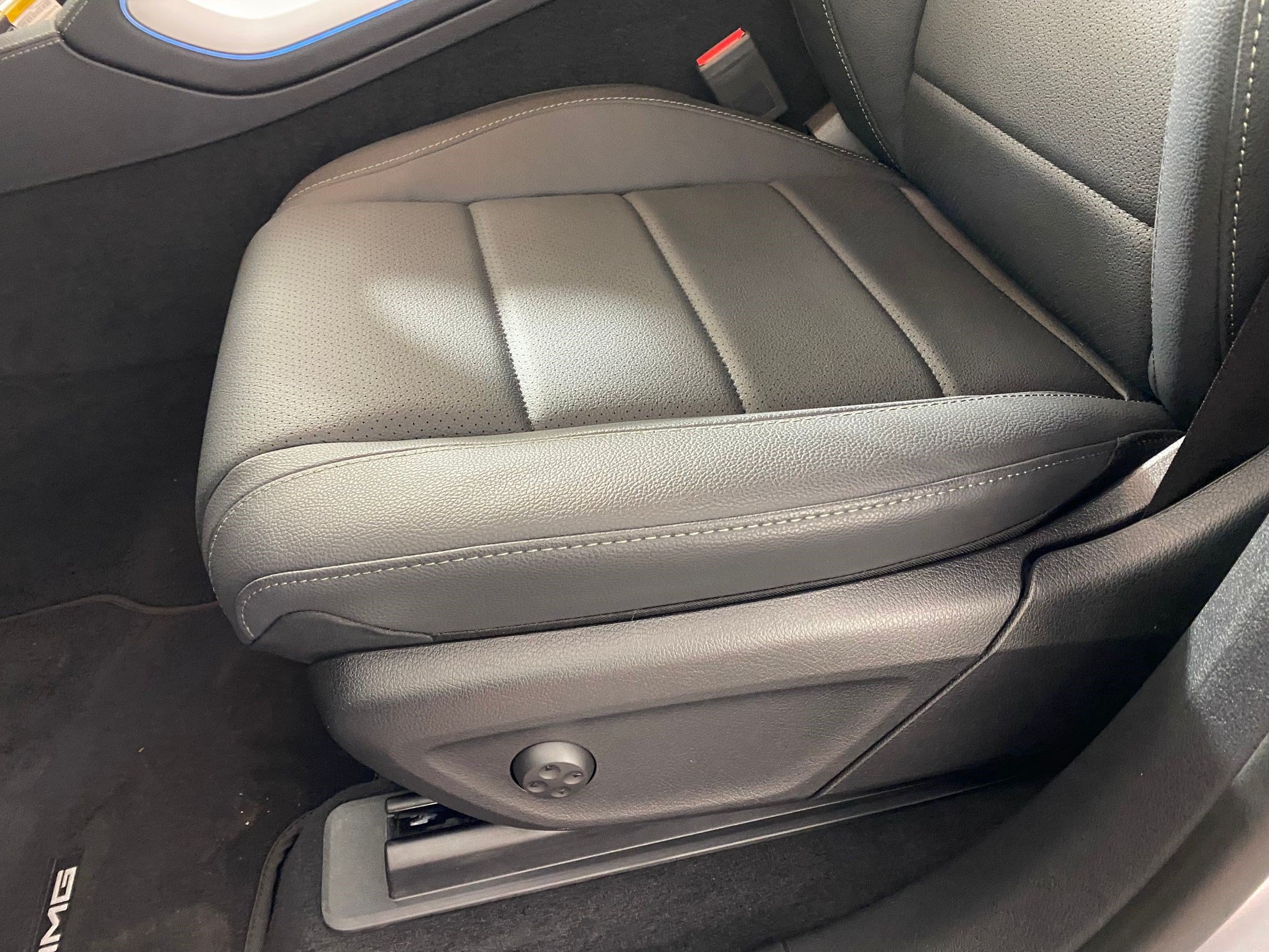 Used 2025 Mercedes-Benz GLS 450 4MATIC image 12
