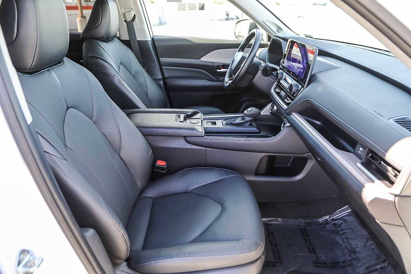 Used 2025 Toyota Grand Highlander Limited image 16