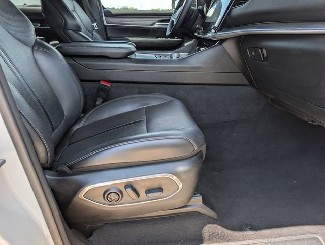 Used 2024 Jeep Wagoneer L Series II RWD image 34