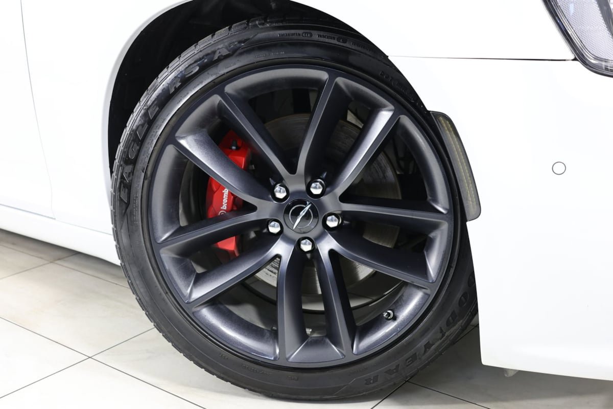 Used 2023 Chrysler 300 C RWD image 14